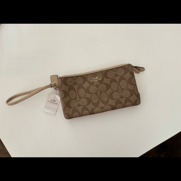 Coach NWT wallet/wristlet - Picture 14 of 14